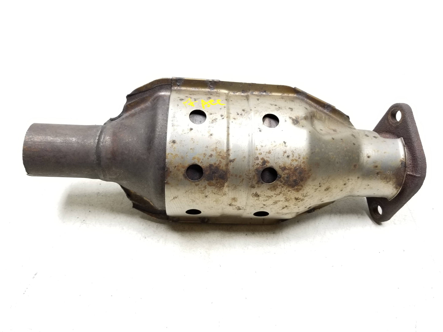 12 13 14 15 16 17 Hyundai Accent Catalytic Converter OEM