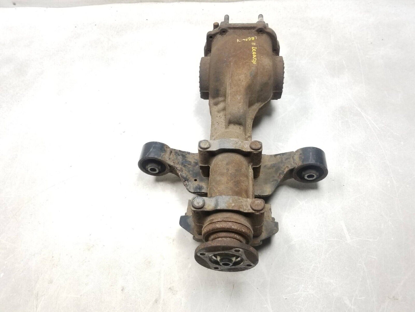 2010 - 2014 Subaru Legacy Rear Differential Carrier 2.5l OEM