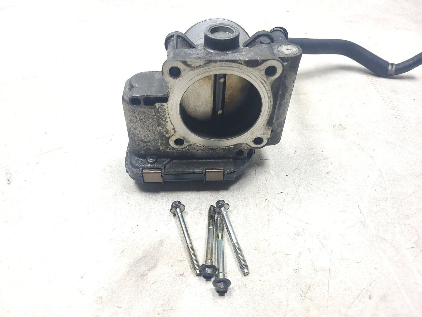 2007 - 2012 Mazda Cx-7 Throttle Body 2.3l OEM