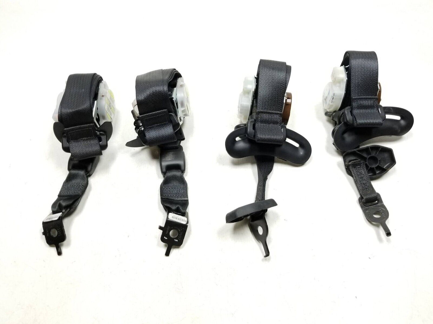 2016 - 2022 Dodge Durango Rear Seat Belt 2nd & 3rd Row 4pcs OEM