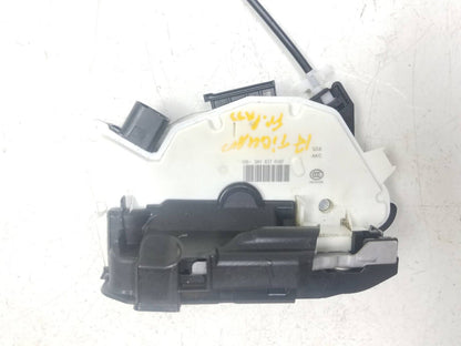 09- 18 Volkswagen Tiguan Door Lock Latch Actuator Front Passenger Side Right OEM