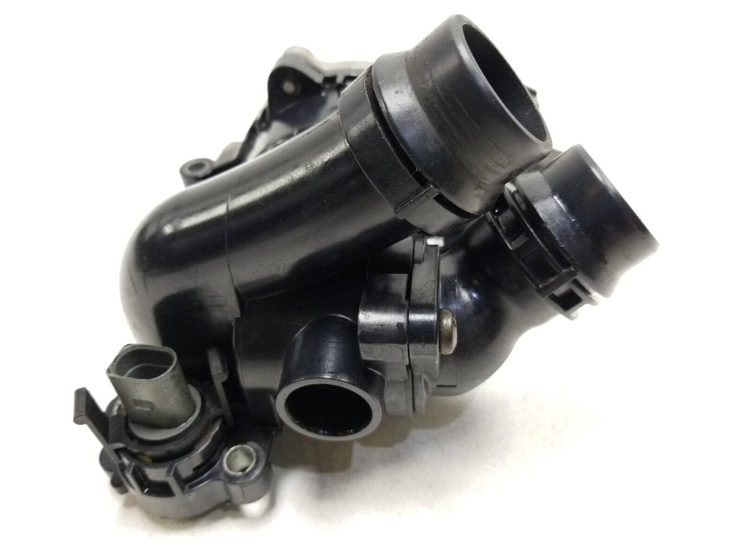 2009 - 2017 Volkswagen Tiguan Water Coolant Pump  2.0l OEM