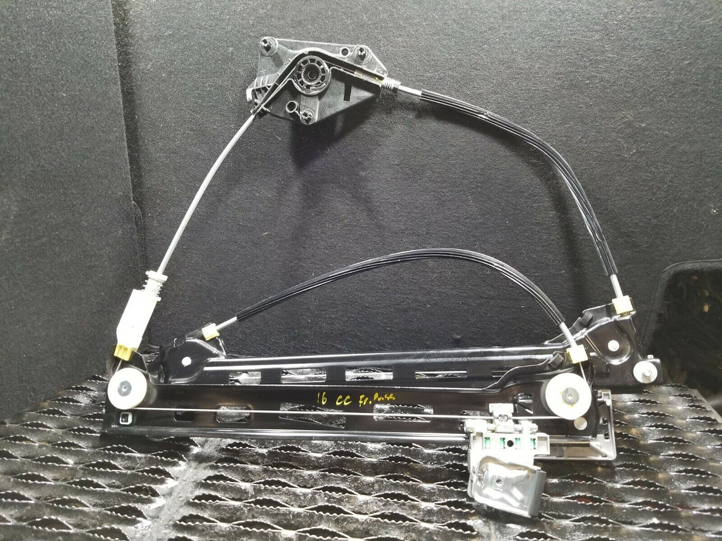 2013 - 2017 Volkswagen Cc Window Regulator Front Right Passenger Side OEM