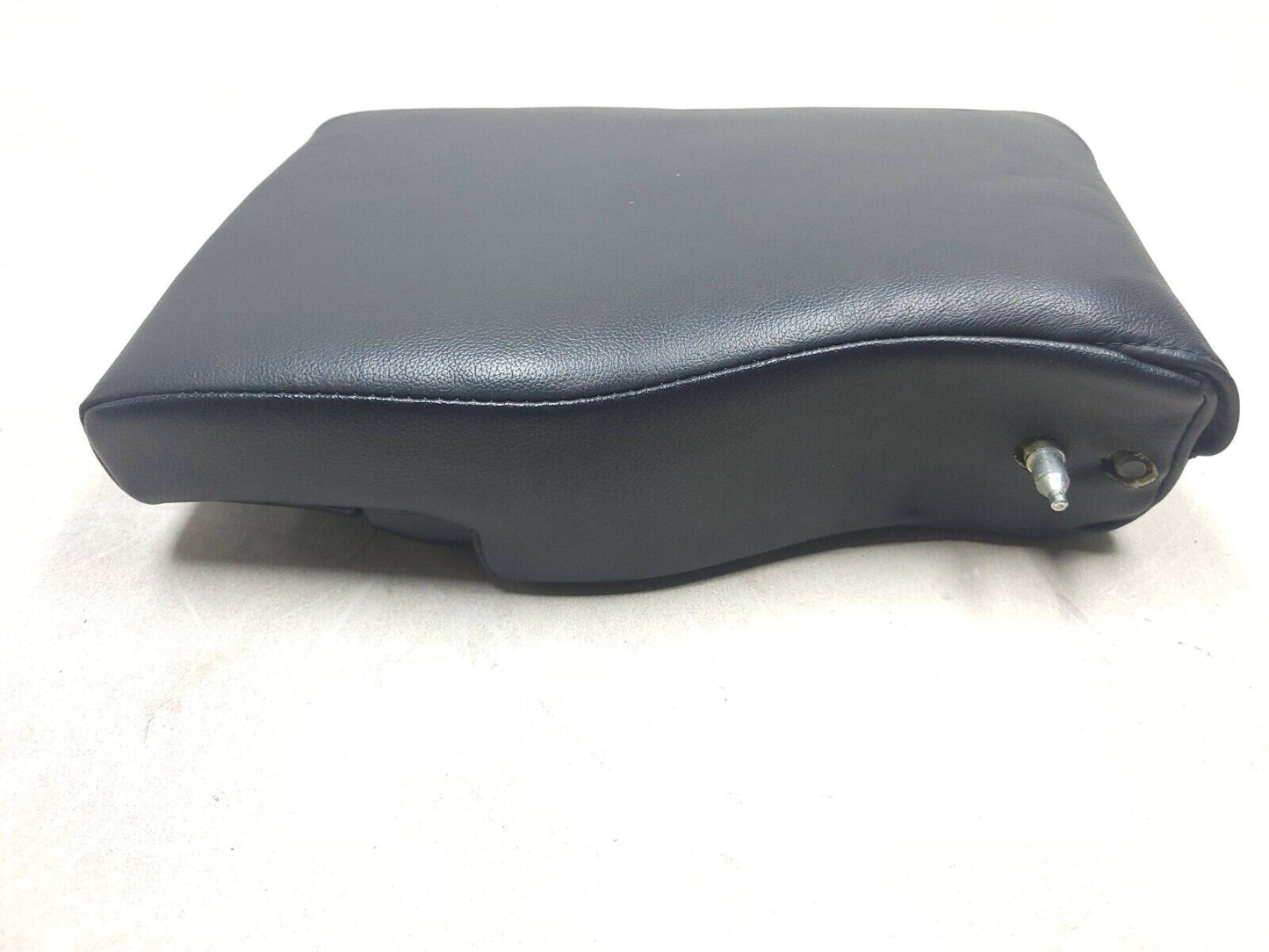 2007 - 2013 Mitsubishi Outlander Seat Armrest Rear 2nd Row 3pcs OEM