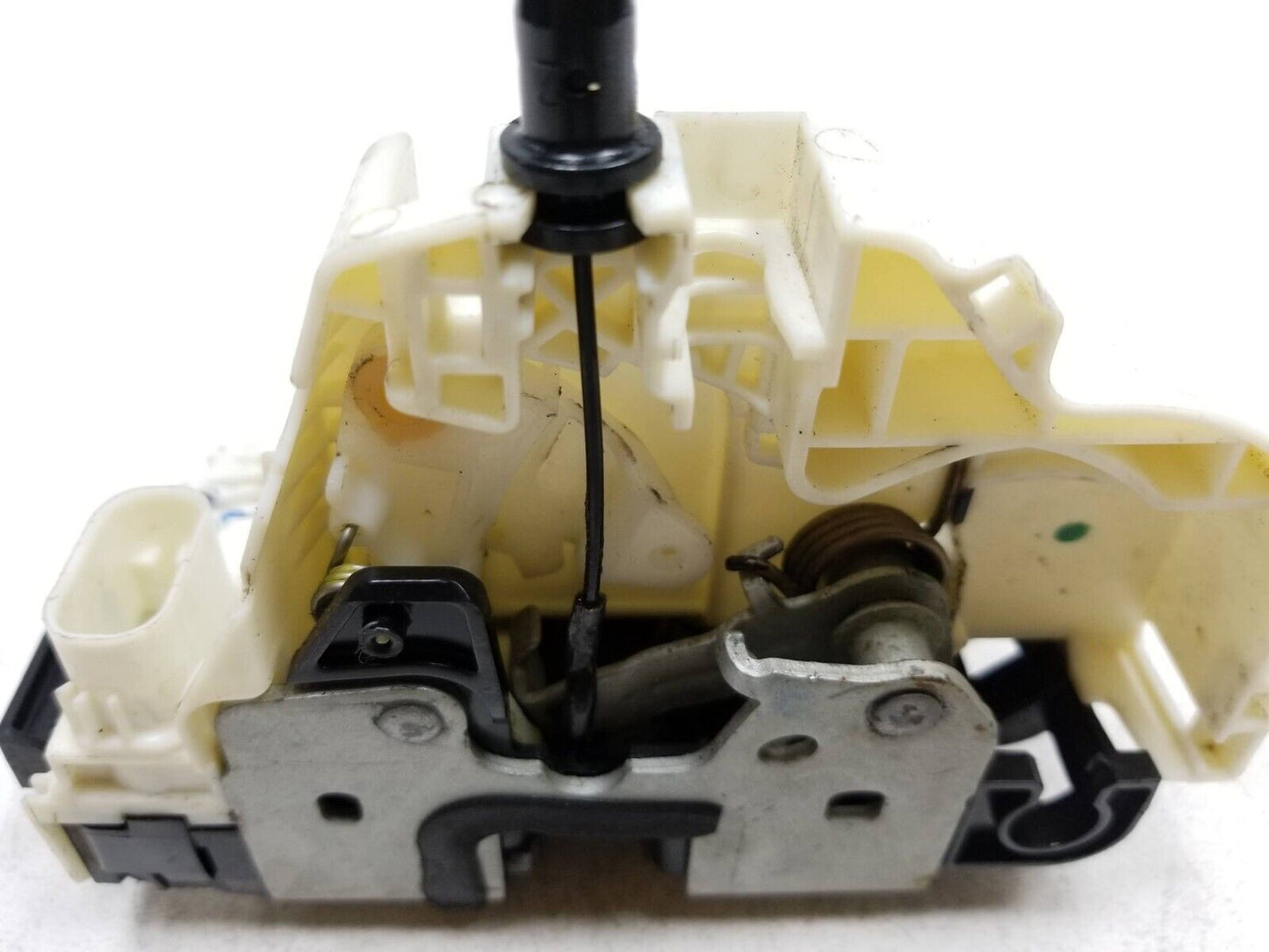 16 - 22 Dodge Durango Front Door Lock Latch Actuator Driver Side Left OEM