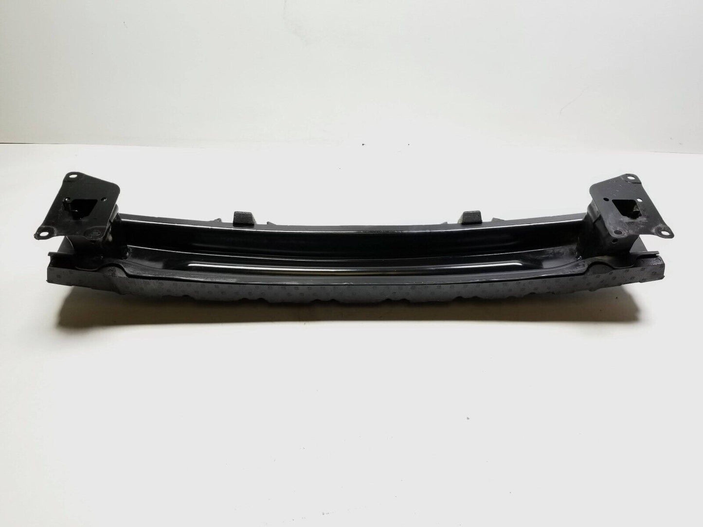 12-19 Volkswagen VW Passat B7 Rear Bumper Reinforcement Absorber Bar W/ Foam ✅