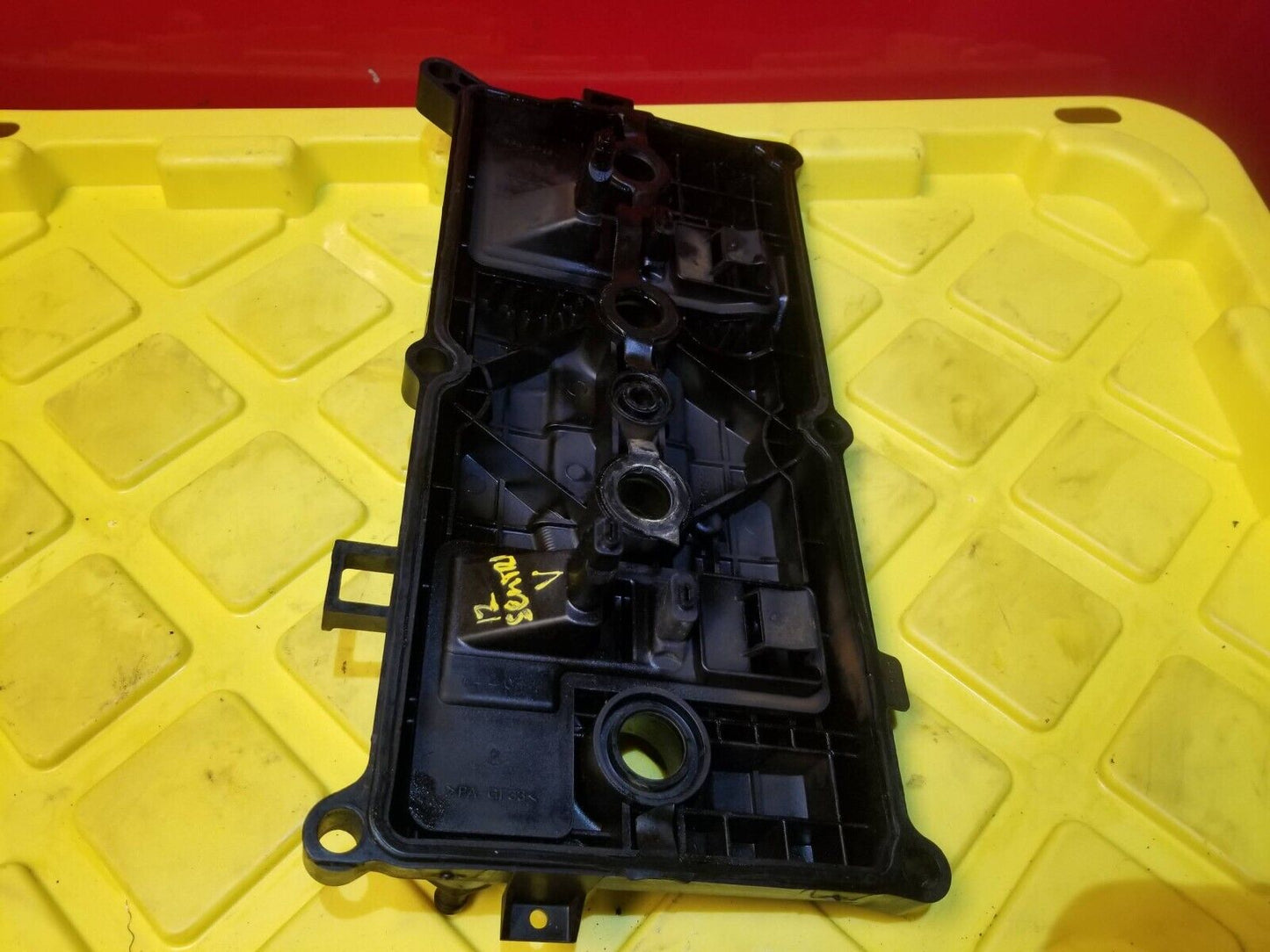 07 - 12 Nissan Sentra Valve Cover 2.0l OEM