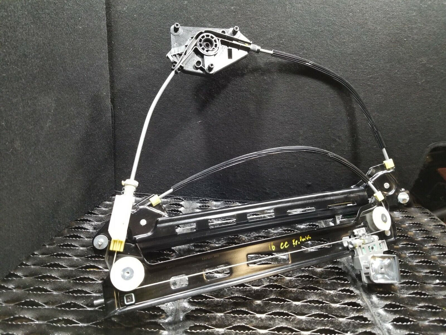 2013 - 2017 Volkswagen Cc Window Regulator Front Right Passenger Side OEM