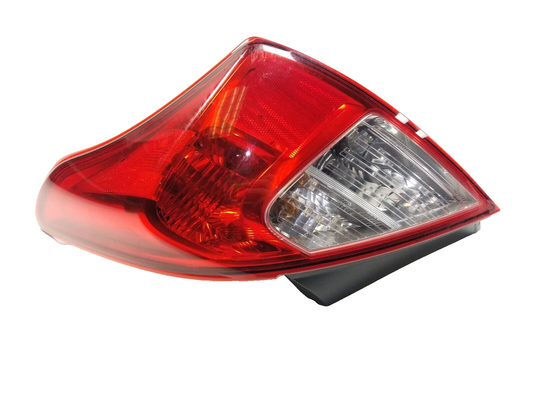 2012 - 2019 Nissan Versa Tail Light Passenger Side Right OEM