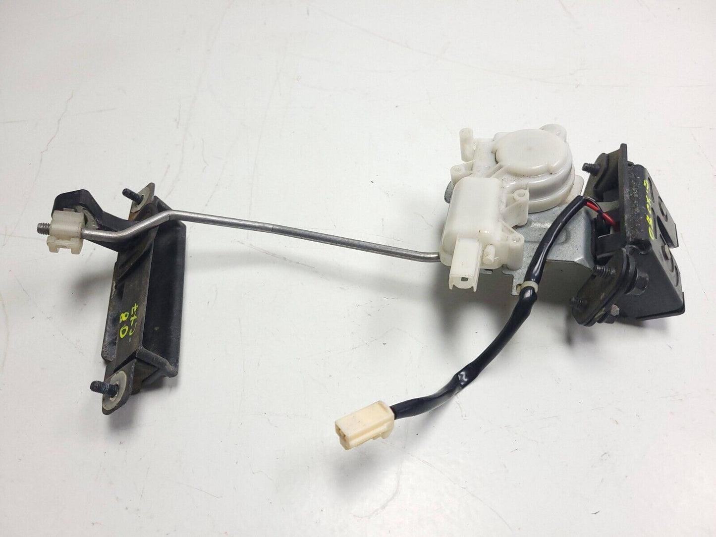 2007 - 2009 Mazda Cx-7 Lock Latch Actuator Rear Trunk OEM