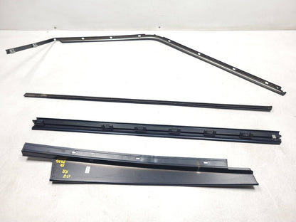 2006-2009 Range Rover Front Door Molding & Weatherstrip Seal Passenger Right OEM