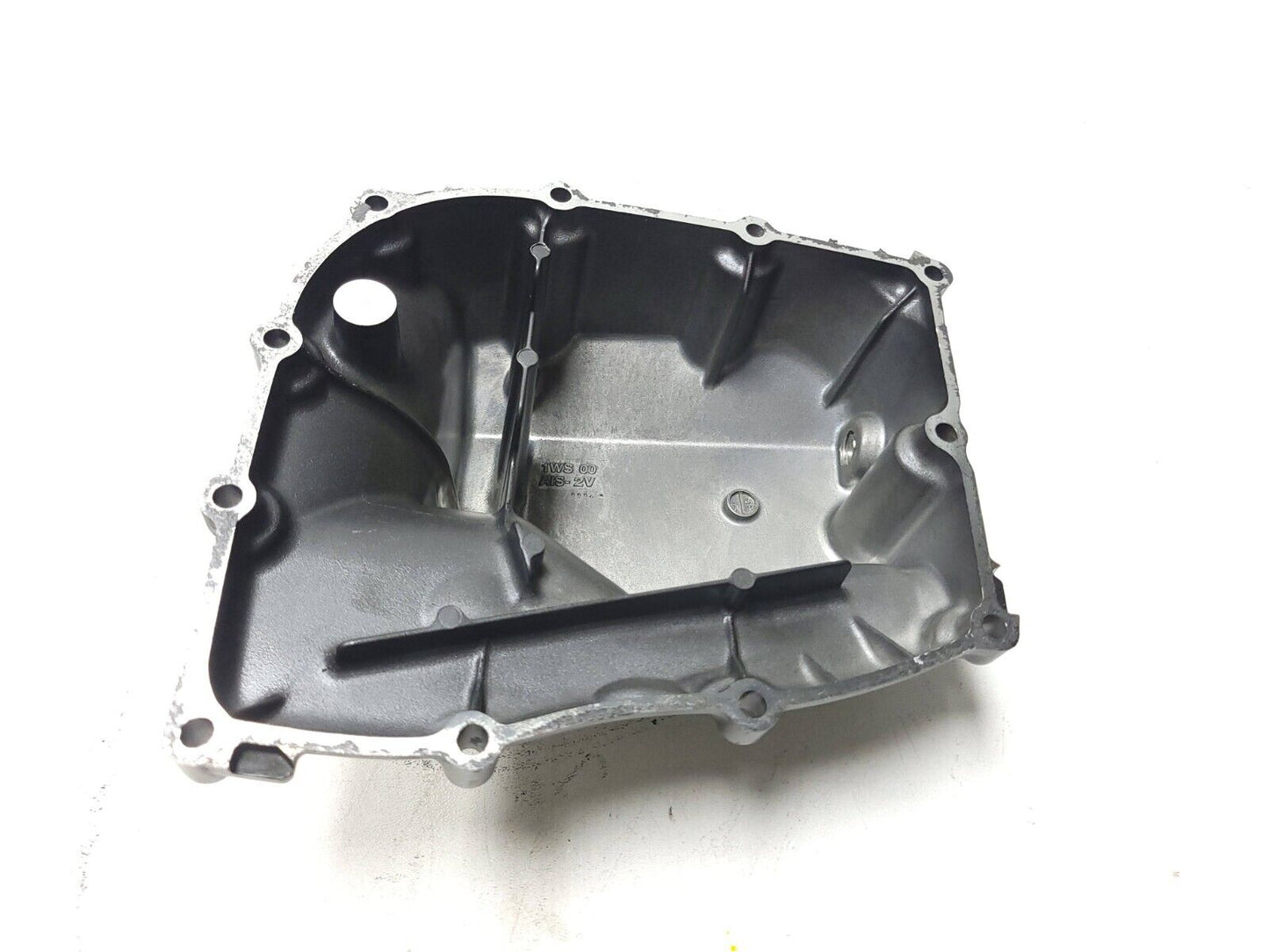 2022-2024 Yamaha Yzf-r7 Yzfr7 Oil Pan Strainer Cover OEM