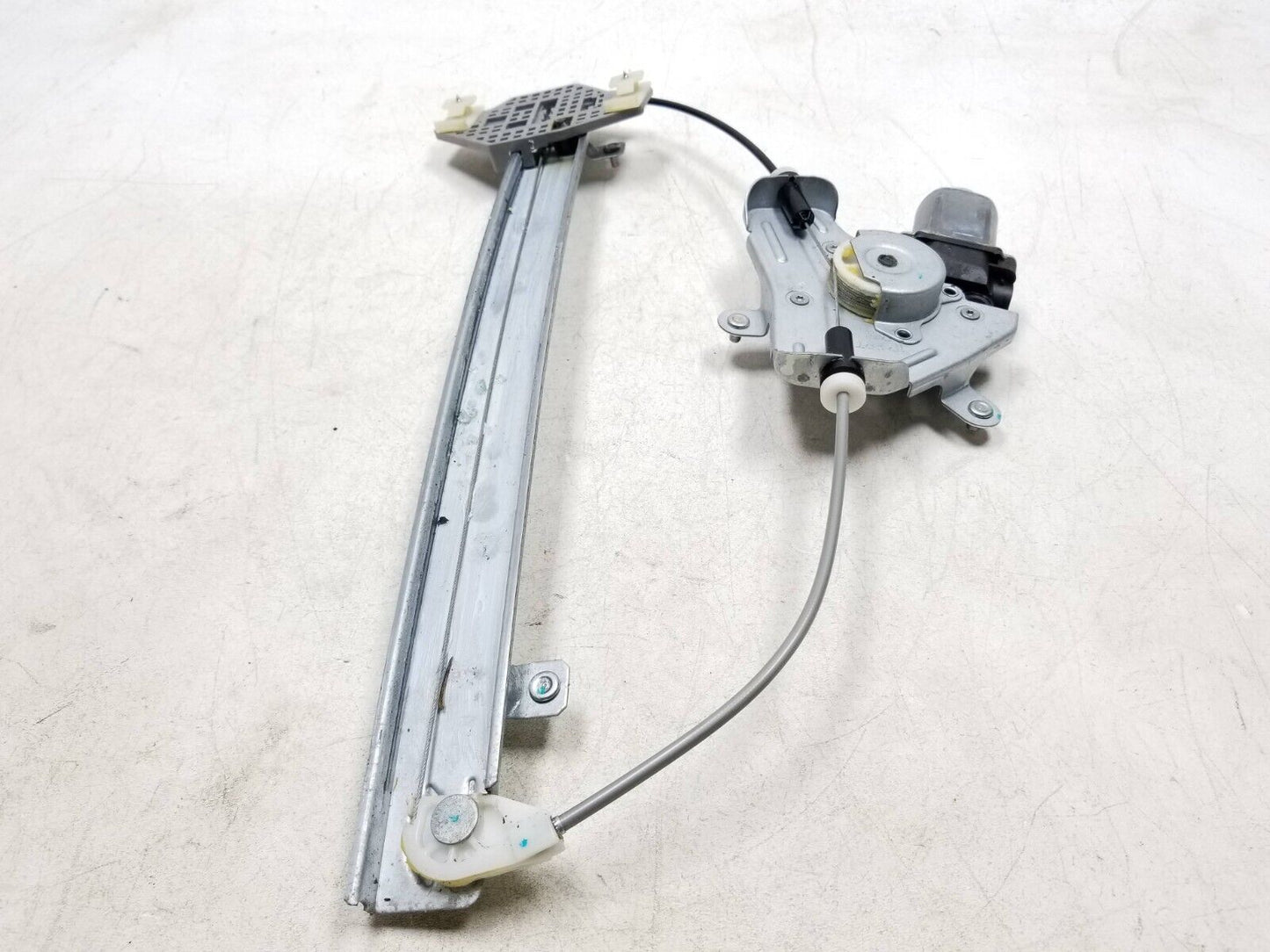 2012-2017 Hyundai Accent Window Regulator & Motor Front Passenger Side Right OEM