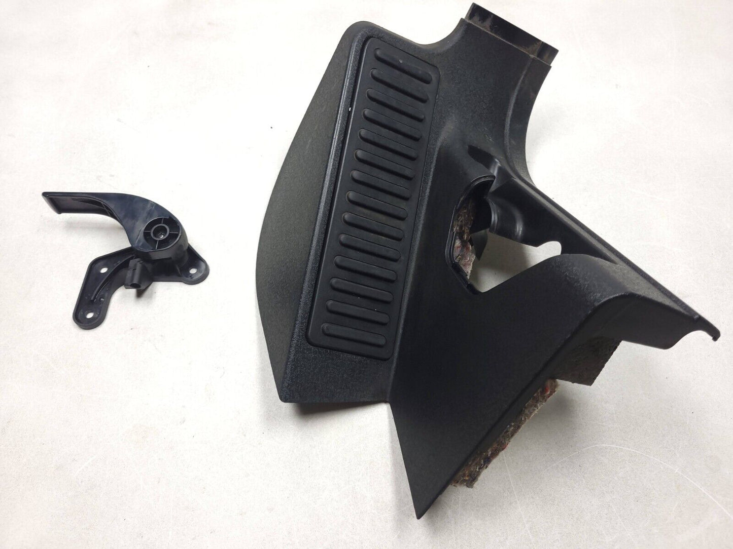 2006-2009 Range Rover Hood Release Lever Footrest Pedal OEM