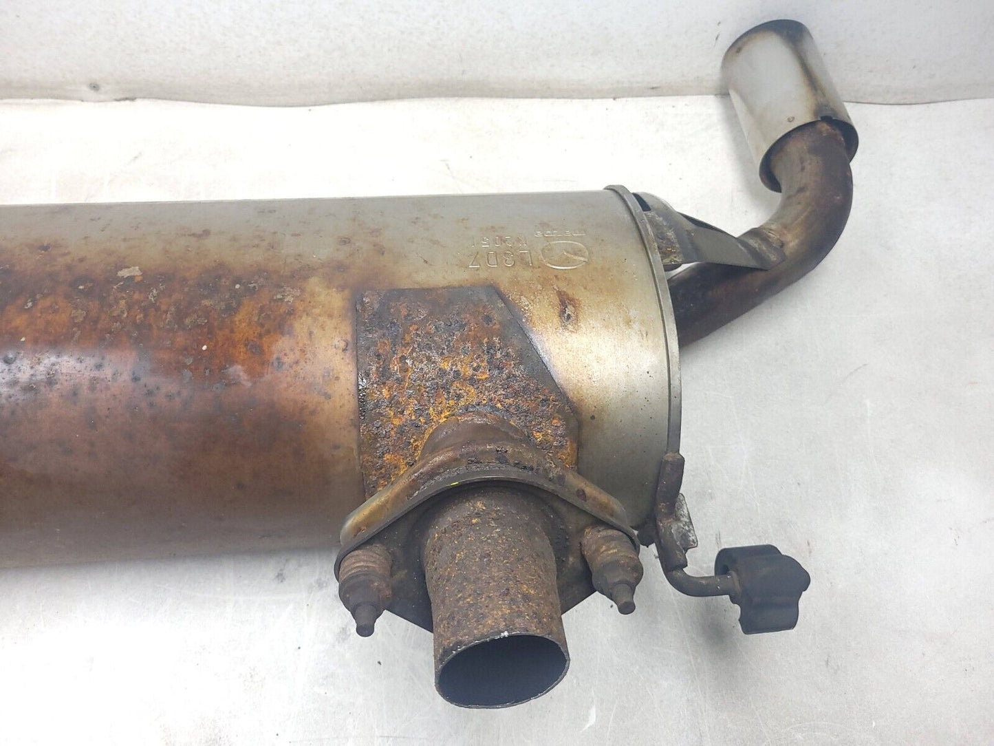 2007 - 2012 Mazda Cx-7 Muffler Exhaust 2.3l OEM