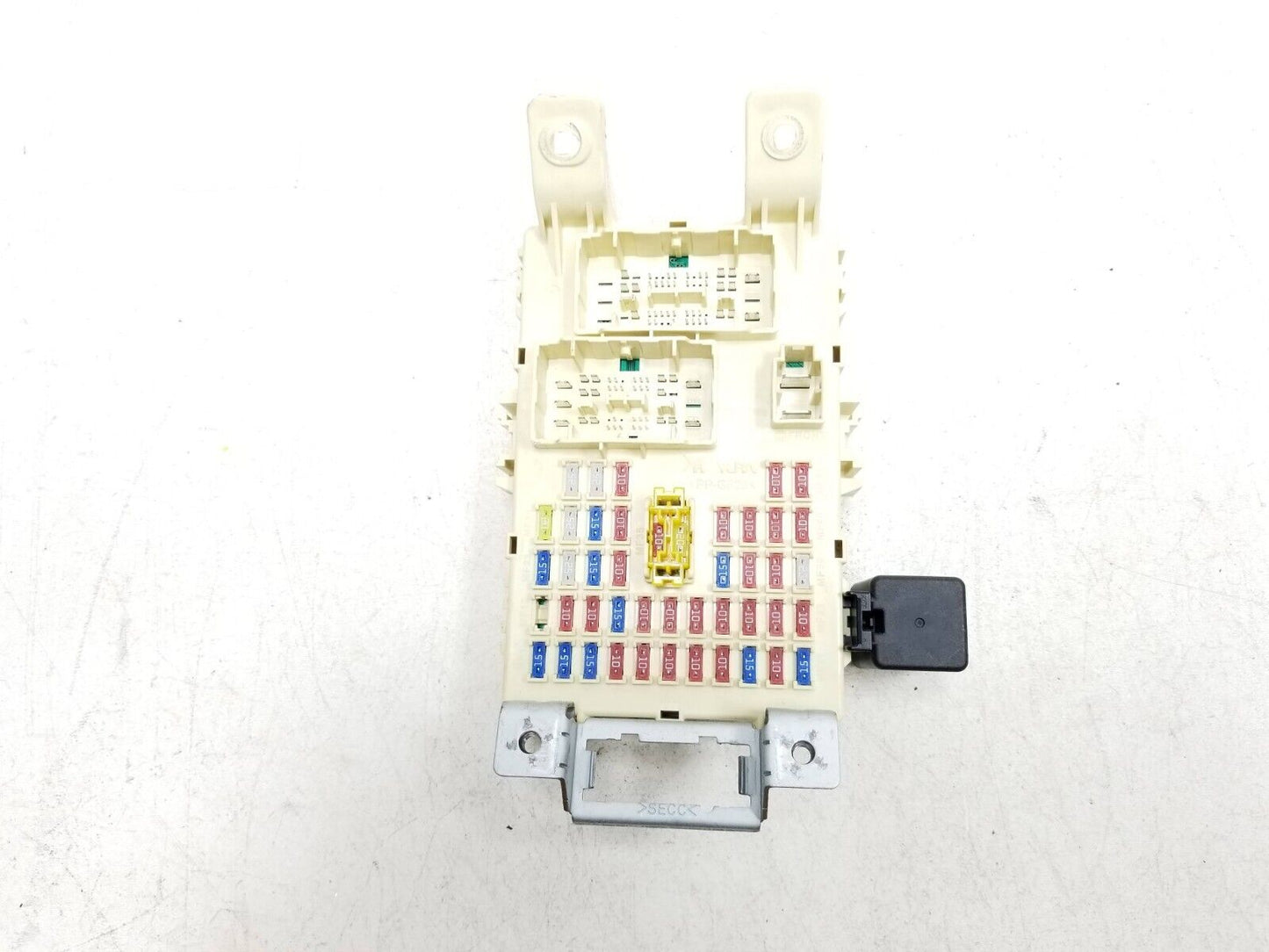 12 - 17 Hyundai Accent Fuse Box Junction  OEM