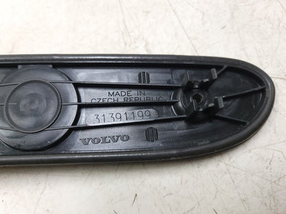 14 15 16 17 Volvo S60 Trunk Release Handle W/ License Plate Light OEM