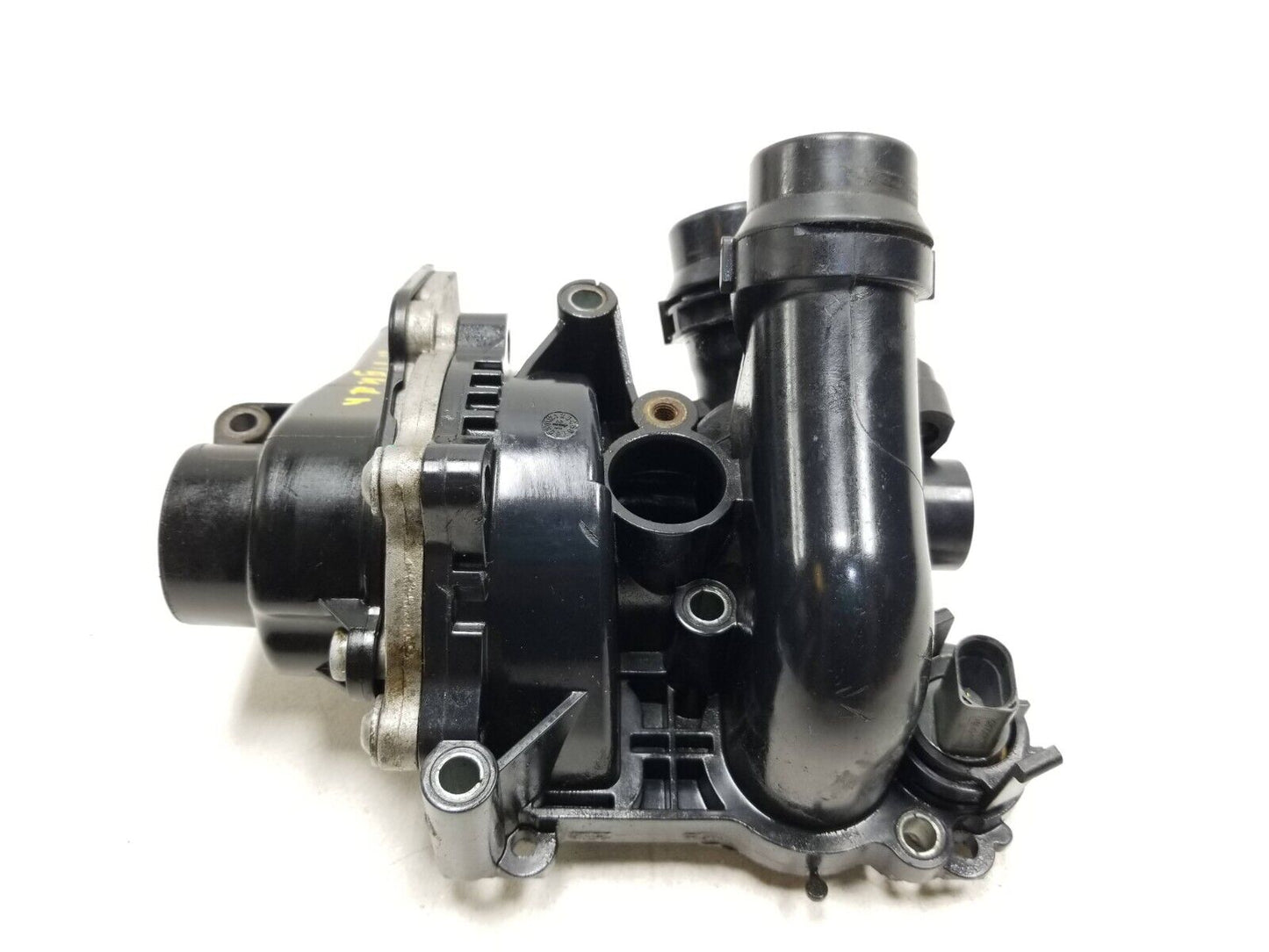 2009 - 2017 Volkswagen Tiguan Water Coolant Pump  2.0l OEM