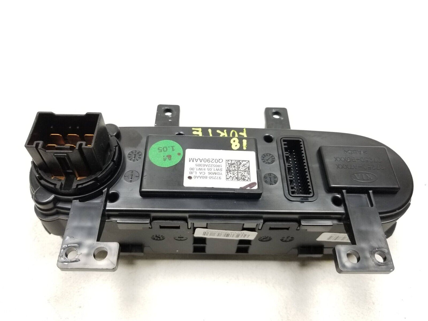 17 18 Kia Forte AC Heat Switch Climate Control Unit 97250-b0aa0 OEM 49k Miles