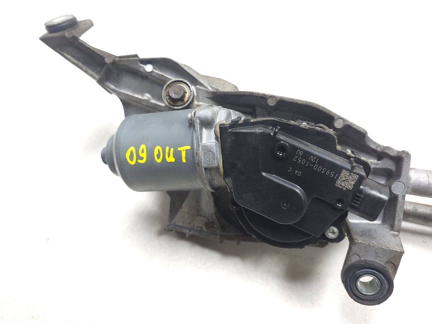 2007 - 2013 Mitsubishi Outlander Windshield Wiper Motor & Linkage OEM