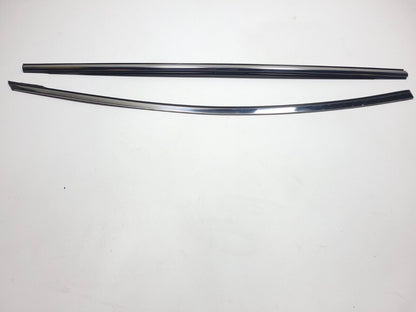 2007 - 2009 Mazda Cx-7 Door Window Belt Seal Molding Front Passenger Side OEM