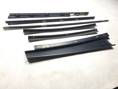 2006-2009 Range Rover Rear Door Molding & Weatherstrip Seal Pass Side Right OEM