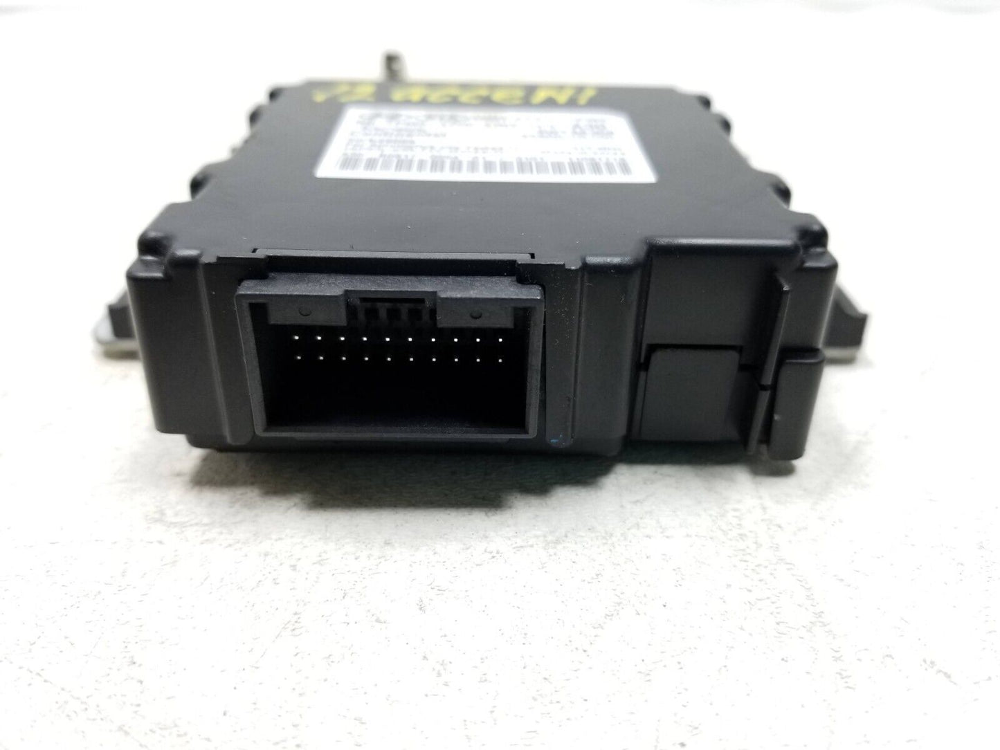 2012 - 2014 Hyundai Accent Tpms Tire Pressure Control Module  OEM