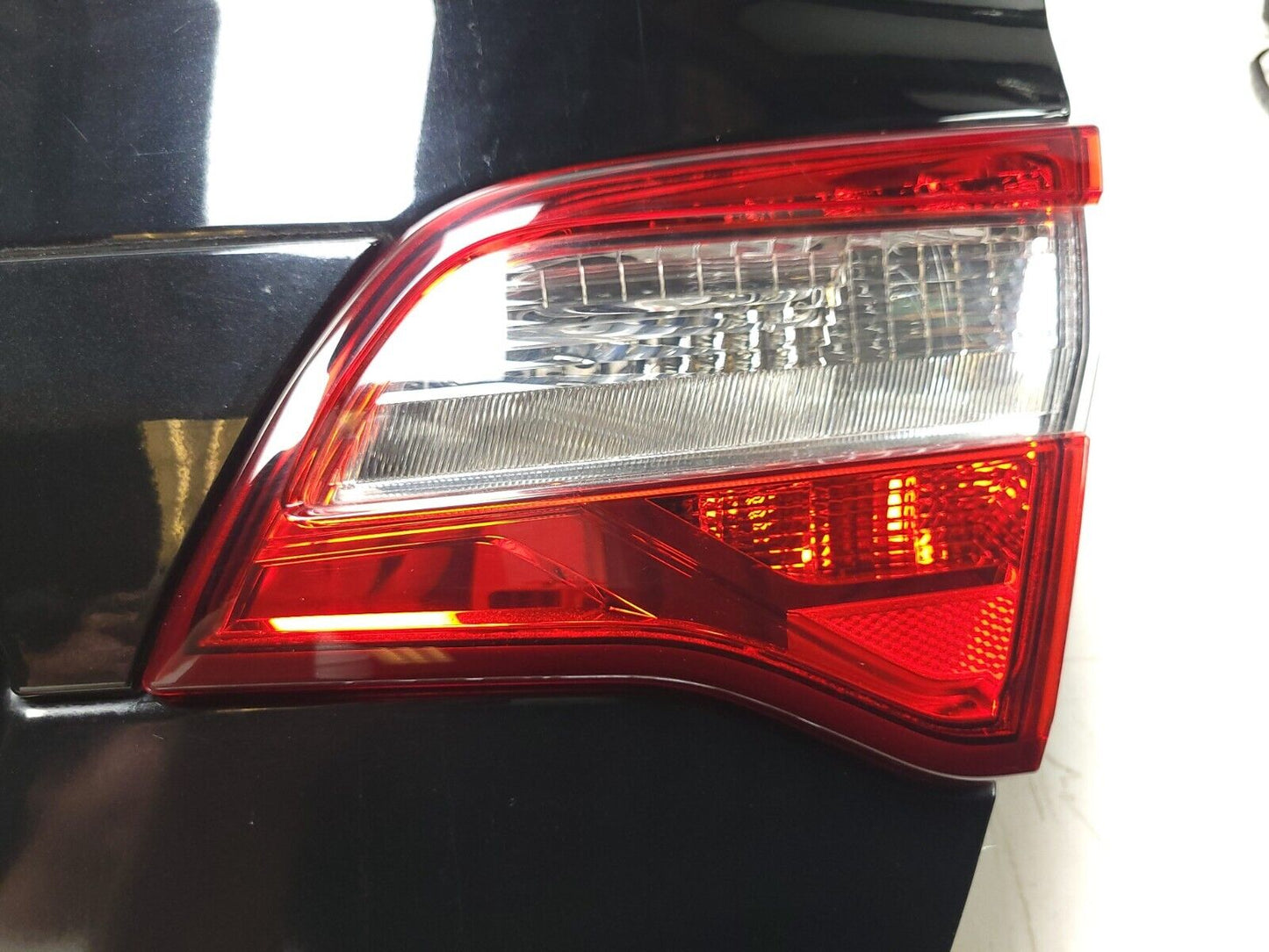 2015 - 2019 Subaru Legacy Trunk Lid OEM