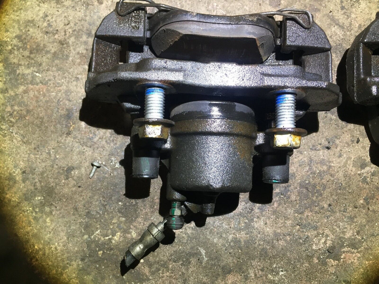 12 13 14 Ford Focus Front Left & Right Brake Caliper Pair OEM