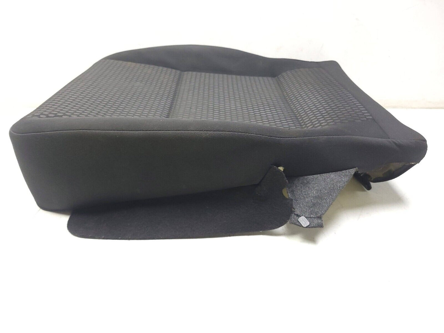 09 - 17 Volkswagen Tiguan Front Seat Lower Cushion Passenger Side Right OEM