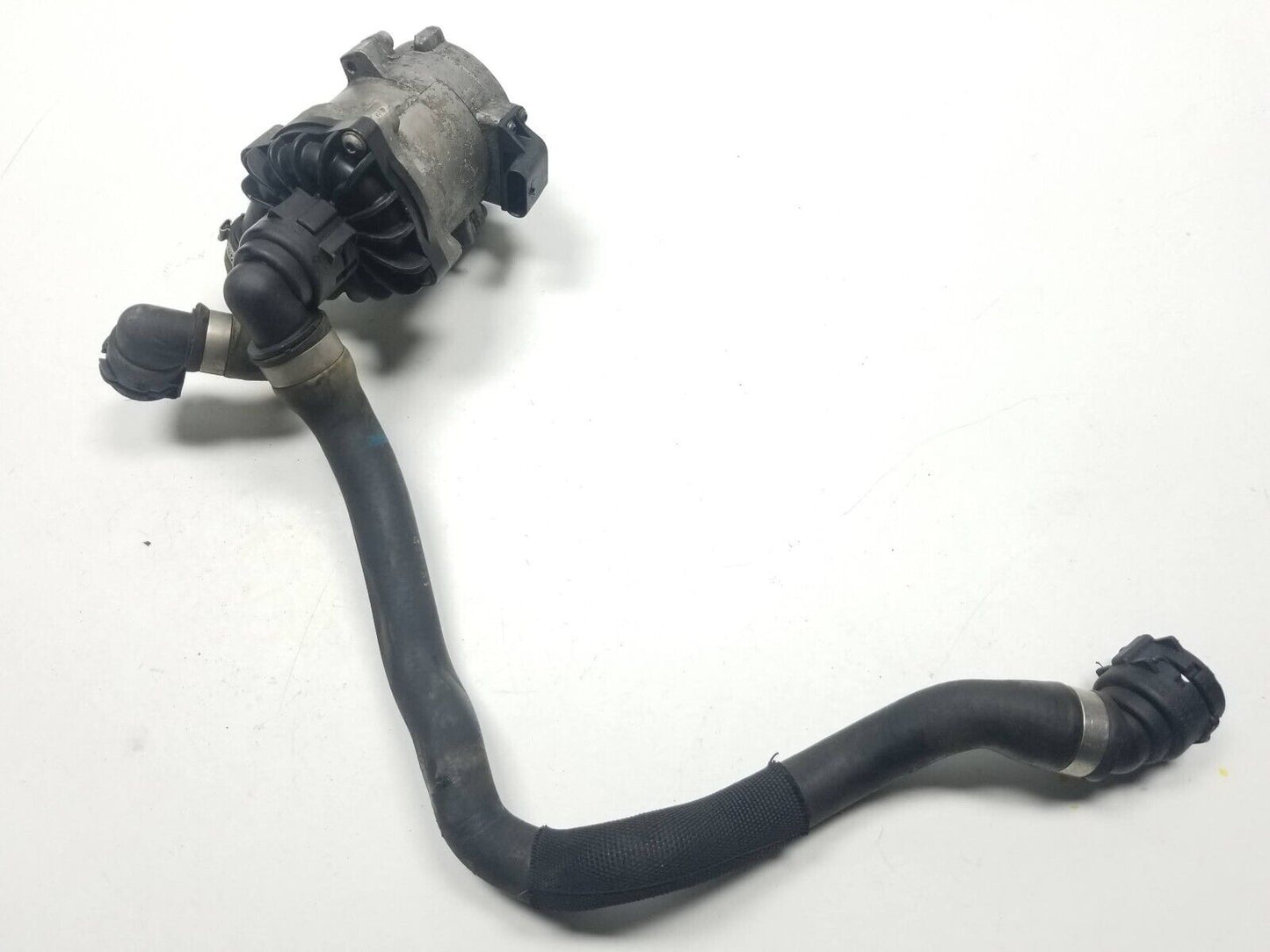 09 10 11 12 BMW 7auxiliary Water Pump OEM