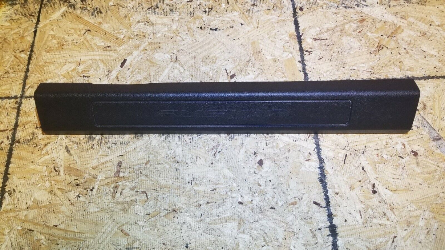 14 15 16 Ford Fusion Passenger Side Front Door Sill Scuff Plate Trim Panel OEM