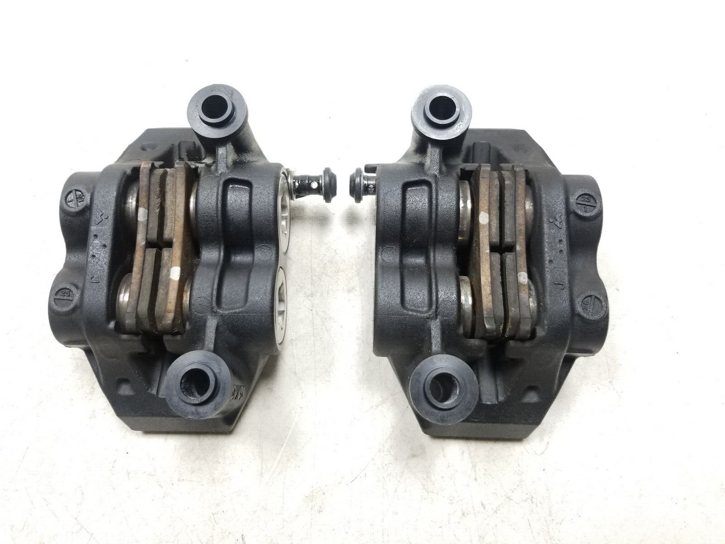 2022 - 2024 Yamaha Yzf-r7 Yzfr7 Front Brake Caliper Left & Right  OEM