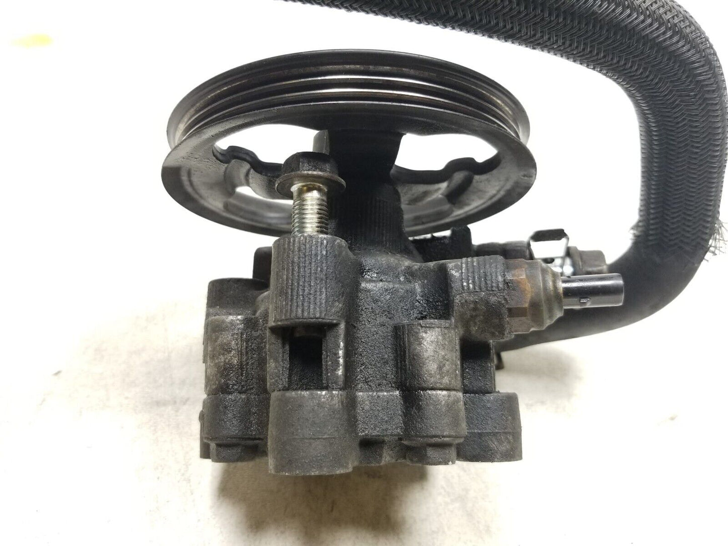 2010 2011 Toyota Camry Power Steering Pump 2.5l OEM