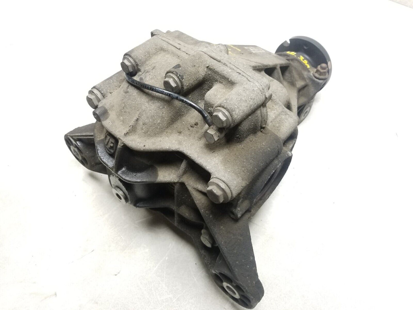 1998 - 2005 Mercedes Ml320 Rear Differential Carrier 3.70 Ratio OEM