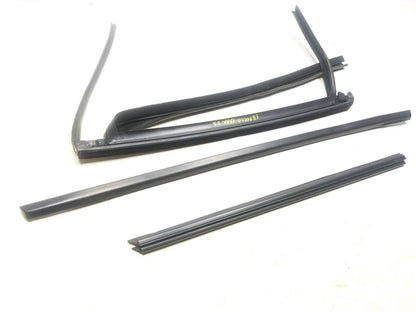 12 - 14 Ford Focus Door Window Wheatherstrip Seal Rear Left Driver Side OEM