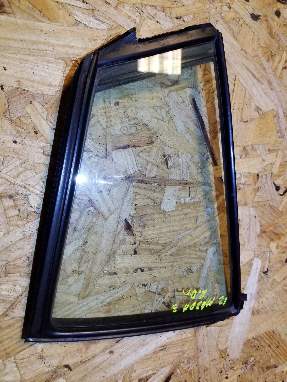 10 11 12 13 Mazda 3 Rear Left Driver Side Door Vent Window Glass OEM