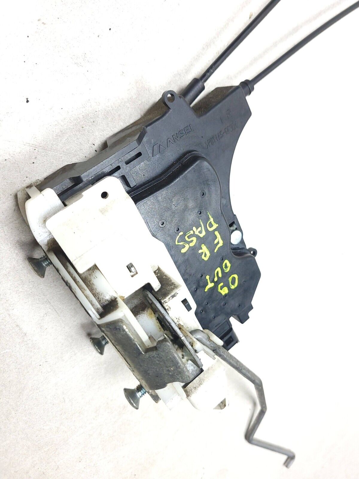 2007-2013 Mitsubishi Outlander Front Door Lock Actuator Passenger Side Right OEM