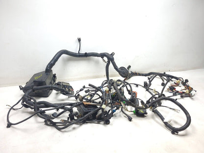 2009 Mitsubishi Outlander Engine Wire Harness W/ Fuse Box 3.0l AWD OEM