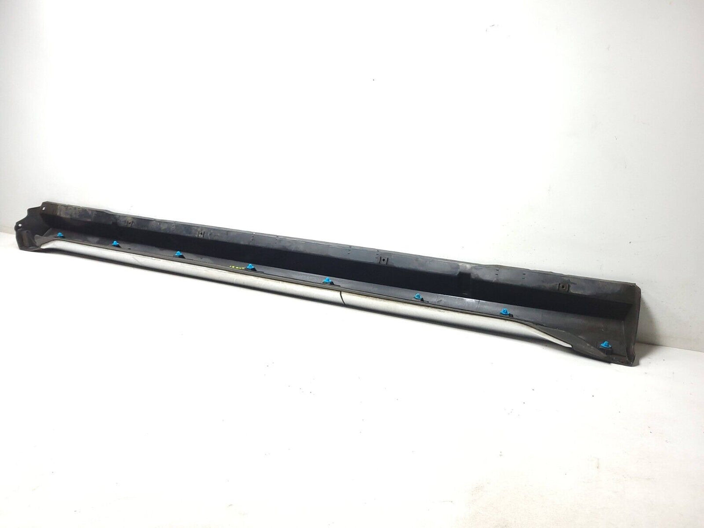 07-09 Mitsubishi Outlander Rocker Panel Skirt Molding Left & Right OEM