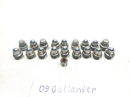 2007-2013 Mitsubishi Outlander Wheel Lug Nut 19pcs OEM