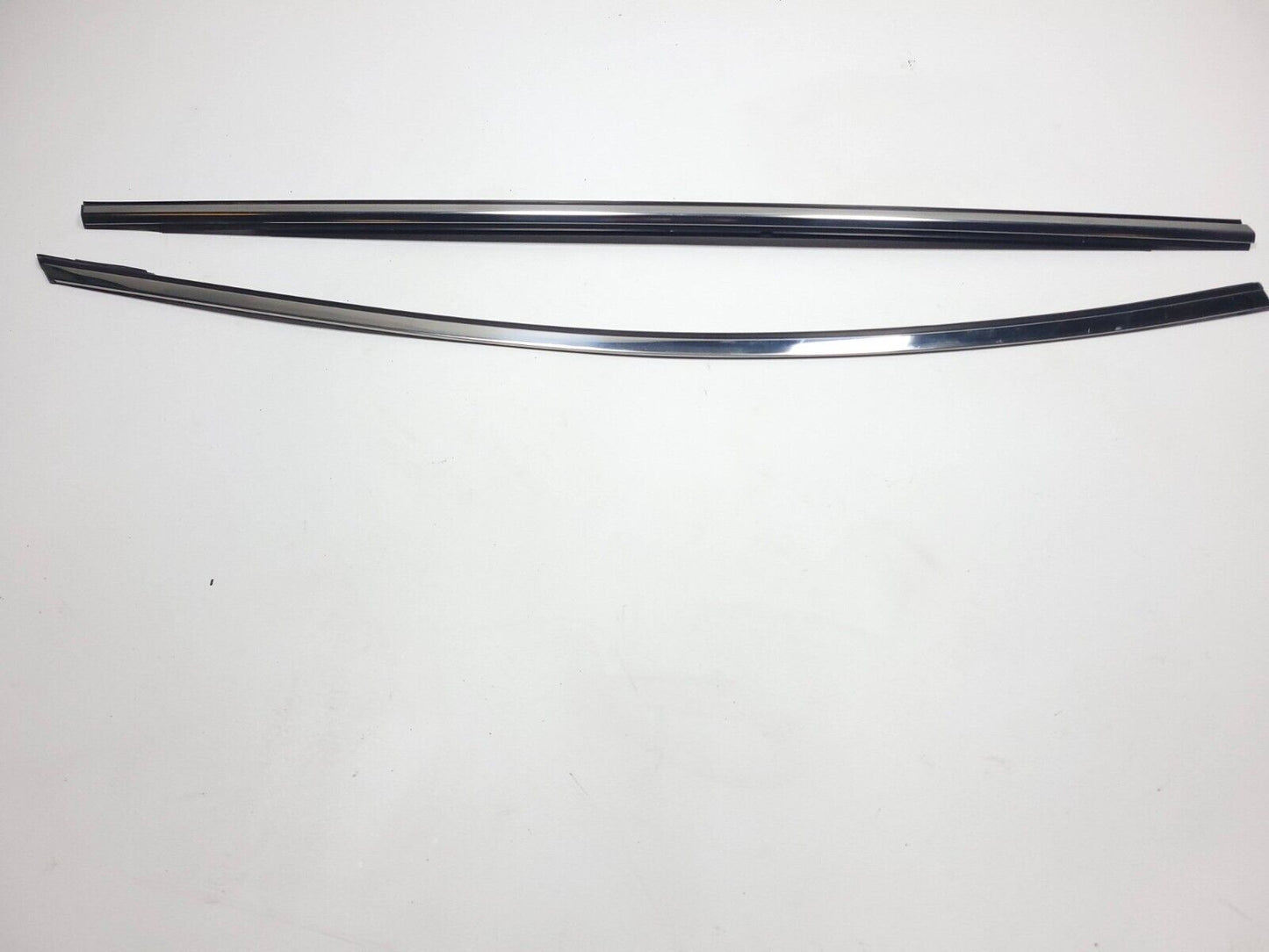 2007 - 2009 Mazda Cx-7 Door Window Belt Seal Molding Front Passenger Side OEM