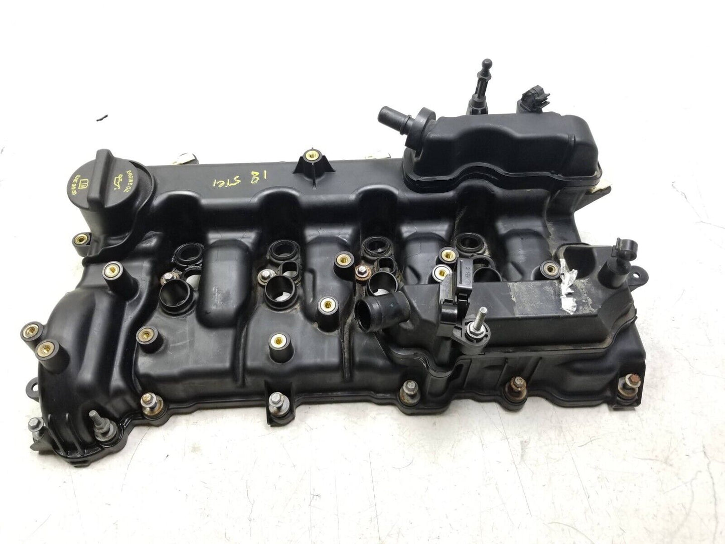 2017-2023 Alfa Romeo Stelvio Valve Cover OEM