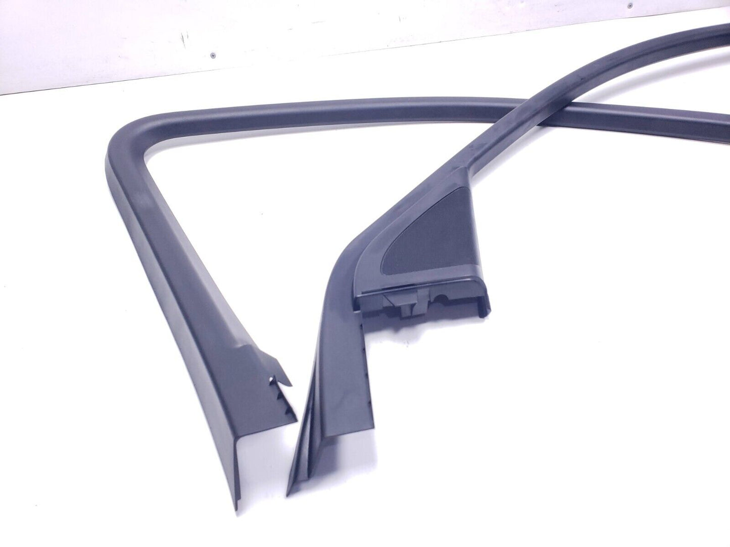 09 10 11 12 Audi Q5 Front Door Window Frame Cover Trim Pair OEM