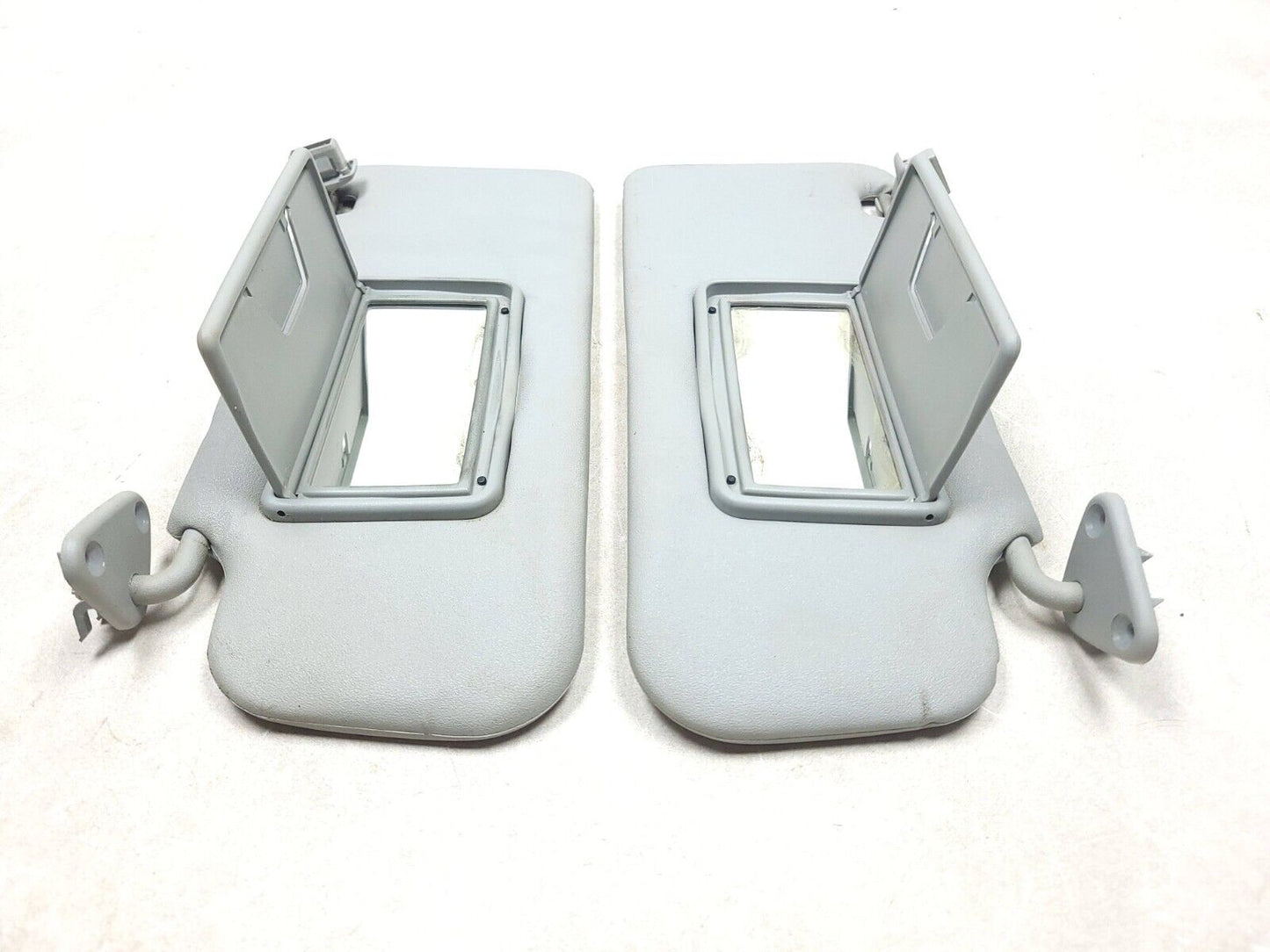 2007-2013 Mitsubishi Outlander Sun Visor Driver & Passenger Side Pair OEM