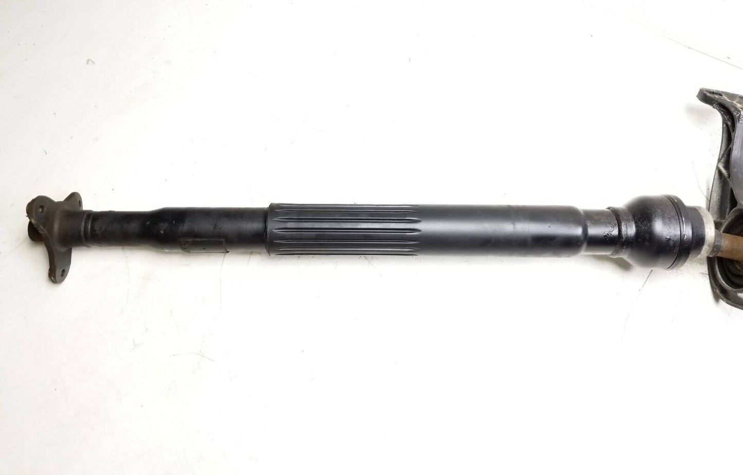 09 - 14 Volkswagen Tiguan Driveshaft Rear 2.0l OEM