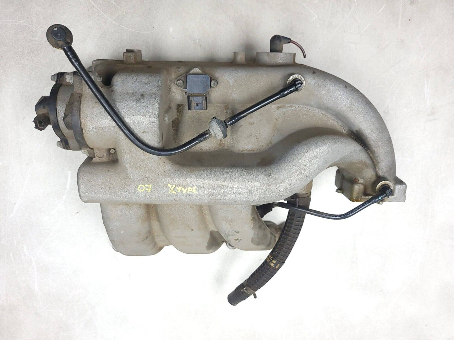 2002 - 2008 Jaguar X-type Intake Manifold 3.0l OEM