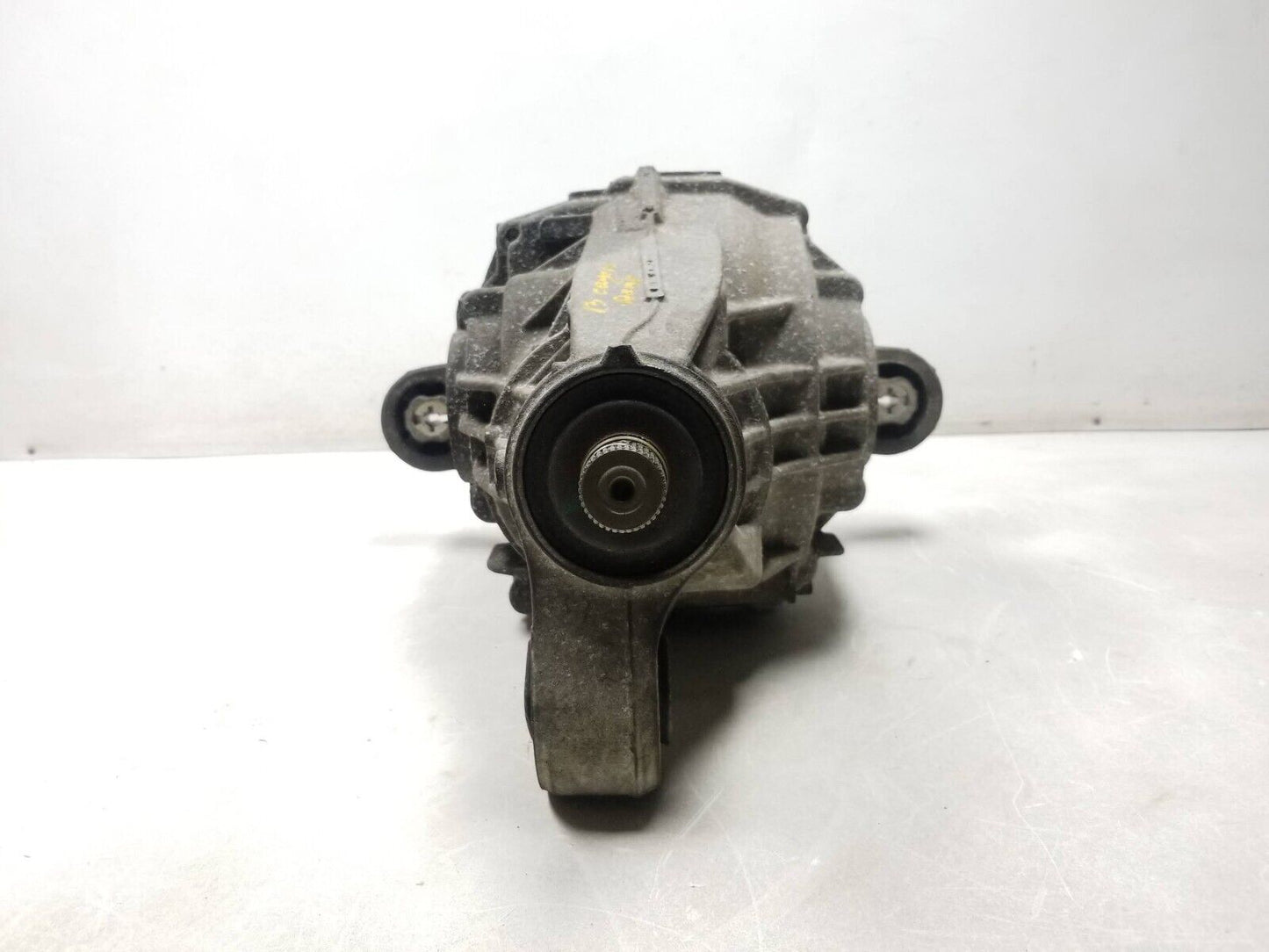 11 12 13 14 Porsche Cayenne Differential Carrier Rear 3.6l OEM