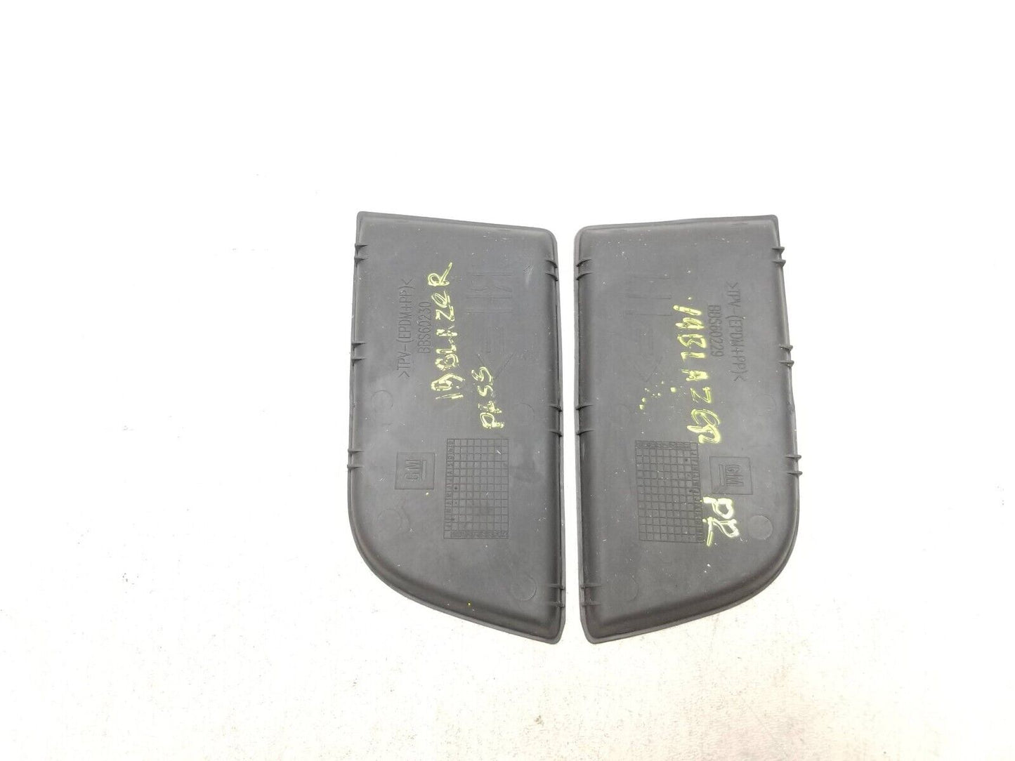 2019 - 2022 Chevrolet Blazer Door Panel Insert Mat Trim 2pcs OEM