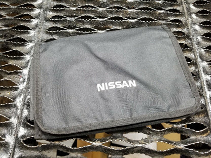 16 17 18 Nissan Sentra Owner Manual W/ Case OEM